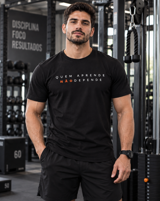 Camiseta MTOR® QUEM APRENDE Não Depende - Preta - Masculino
